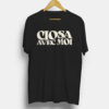 Scopri la nostra esclusiva t-shirt 'Ciosa Avec Moi', un connubio unico tra radici chioggiotte e romanticismo francese. Acquista ora su haba factory.